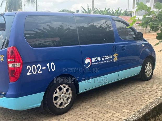 Hyundai Starex 2014 Blue photo 7