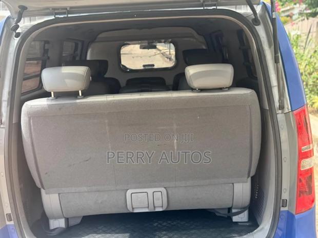Hyundai Starex 2014 Blue photo 8