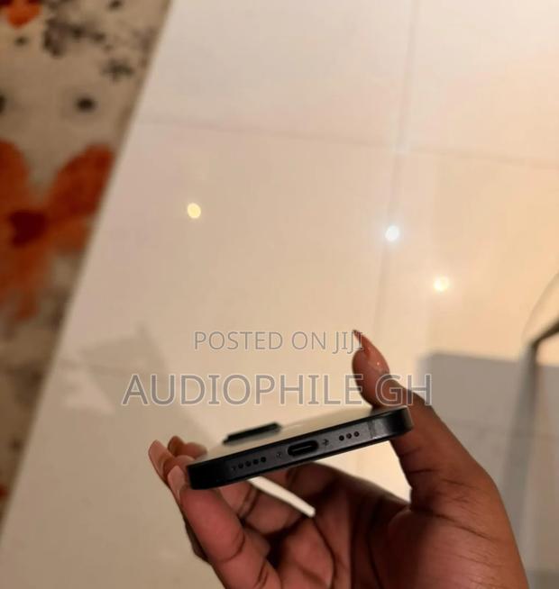 Apple iPhone 15 128 GB Black photo 2