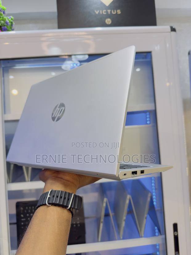 Laptop HP ProBook 445 G9 16GB AMD Ryzen 5 SSD 256GB photo 4