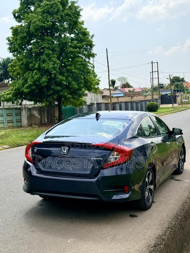 Honda Civic Touring Sedan 2018 Blue