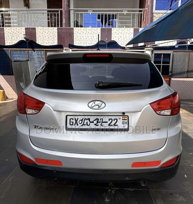 Hyundai Tucson SE AWD 2015 Silver