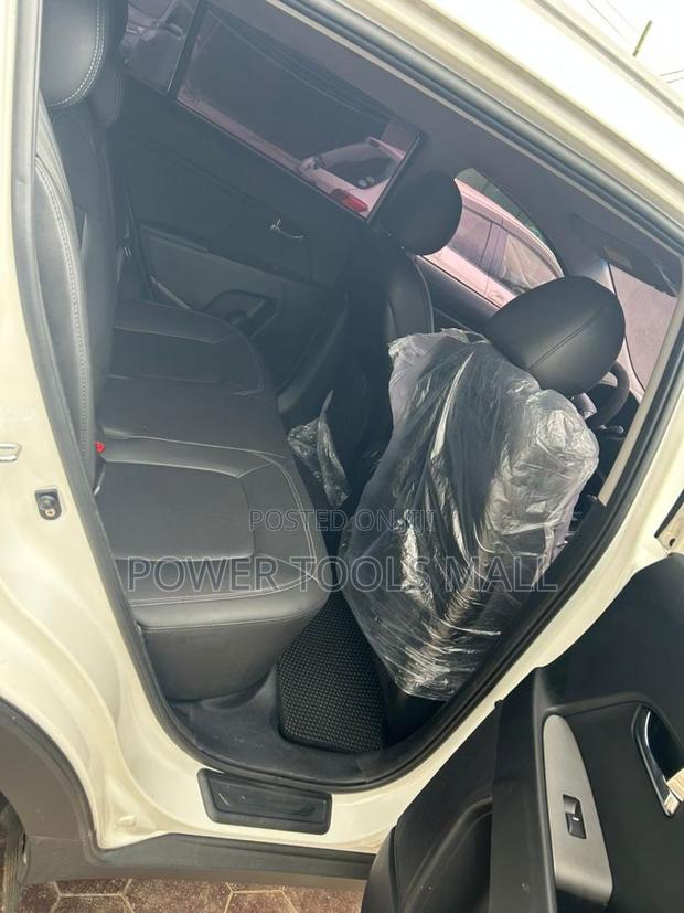 Kia Sportage 2016 White photo 8