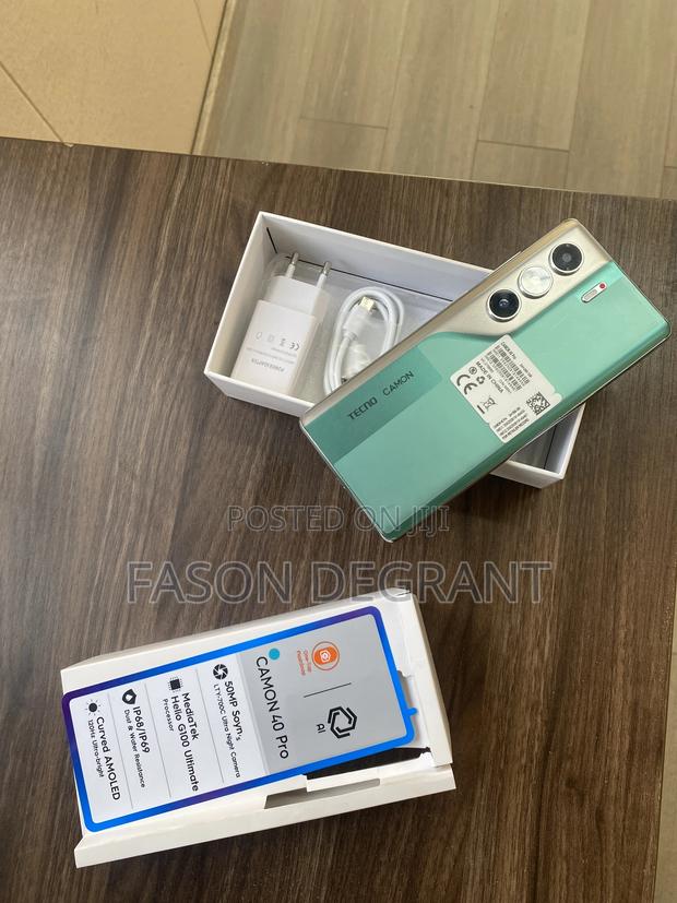 New Tecno Camon 40 Pro 256 GB Blue photo 4