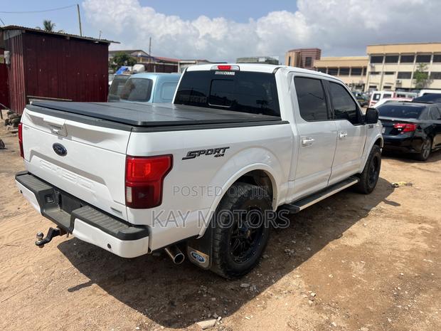 Ford F-150 Lariat 4x4 SuperCab Styleside 8 ft. box 163 in. WB 2018