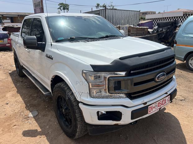 Ford F-150 Lariat 4x4 SuperCab Styleside 8 ft. box 163 in. WB 2018