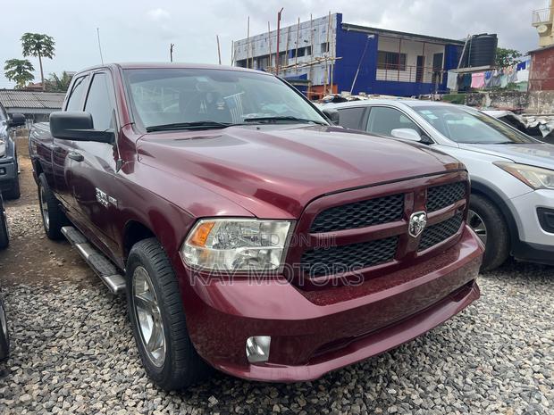 Dodge RAM 1500 5.7 Petrol RWD 2018 Red