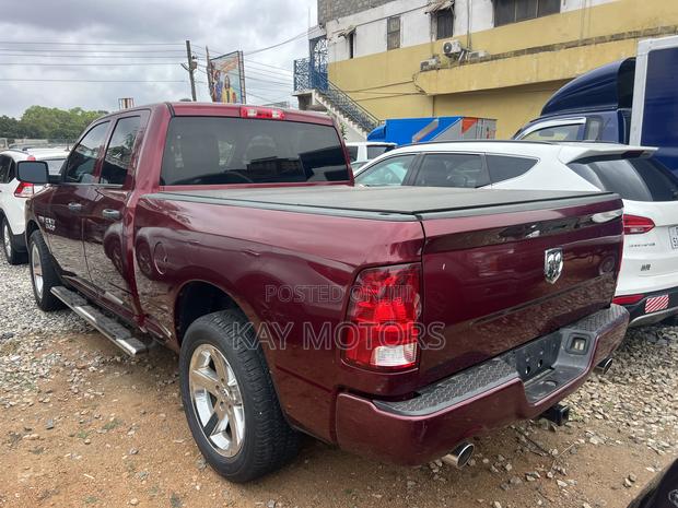 Dodge RAM 1500 5.7 Petrol RWD 2018 Red