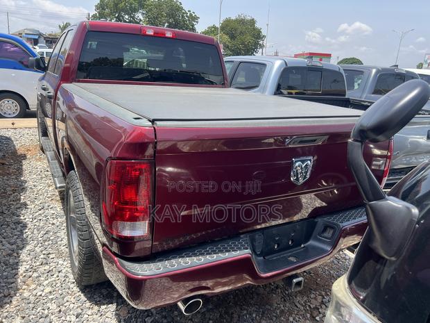 Dodge RAM 1500 5.7 Petrol RWD 2018 Red