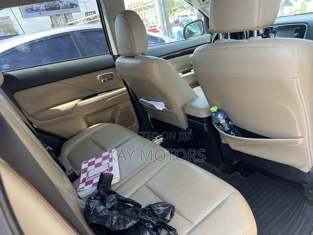 Mitsubishi Outlander SE 4dr SUV (2.4L 4cyl CVT) 2015 Black