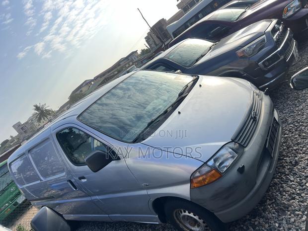 Toyota HiAce 2008 Grey