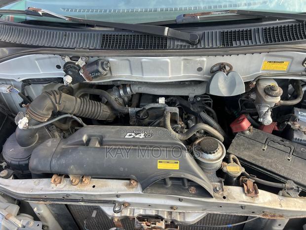 Toyota HiAce 2008 Grey