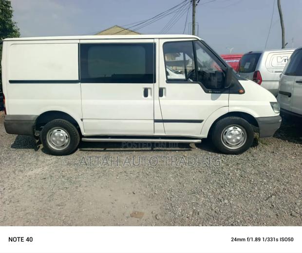 Ford Transit 2006 White photo 3