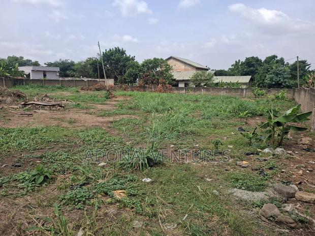 One Full Plot of Land for Sale in Ahodwo Daban · Photo 3