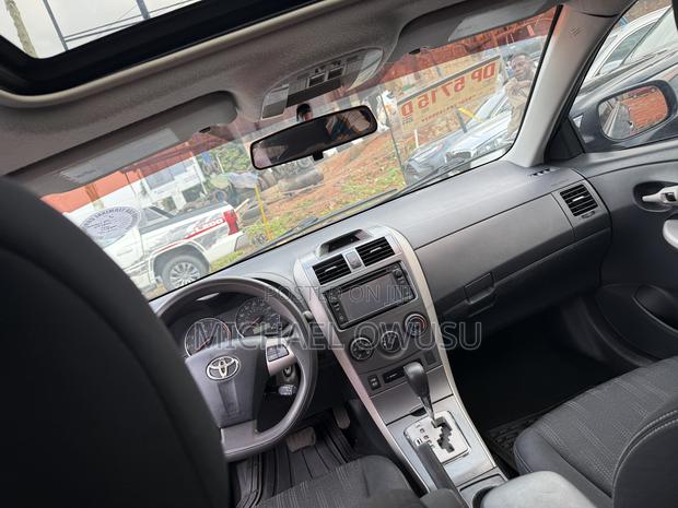 Toyota Corolla 2013 Blue