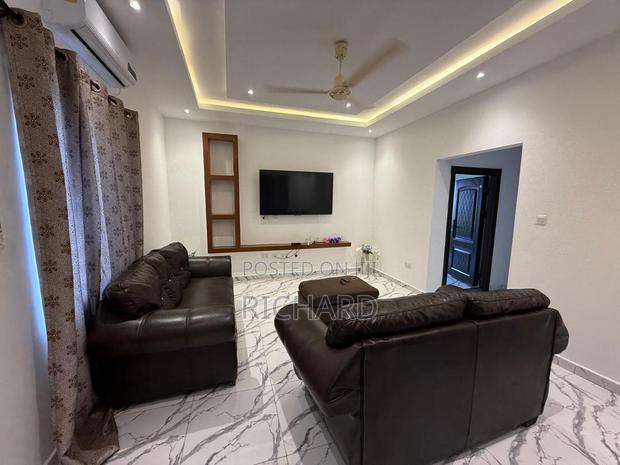 Furnished 3bdrm House in Lake Side Estate for rent