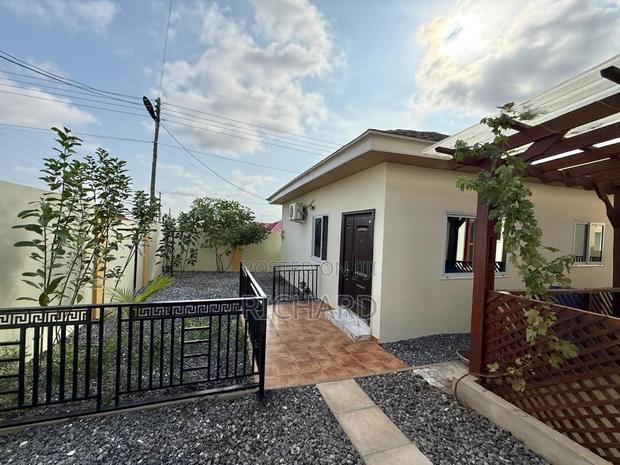 Furnished 3bdrm House in Lake Side Estate for rent