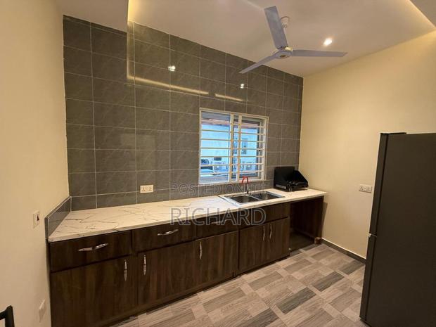 Furnished 3bdrm House in Lake Side Estate for rent