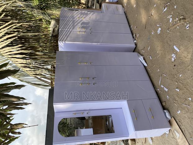 Quality Dresser Wardrobe Payment on Delivery