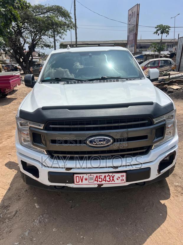 Ford F-150 Lariat 4x4 SuperCab Styleside 8 ft. box 163 in. WB 2018