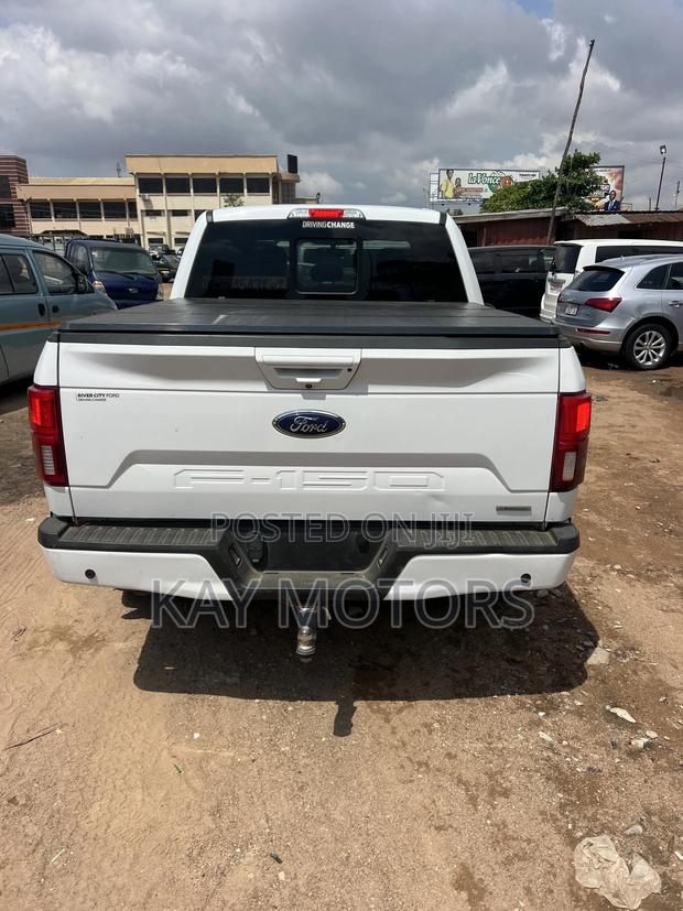 Ford F-150 Lariat 4x4 SuperCab Styleside 8 ft. box 163 in. WB 2018