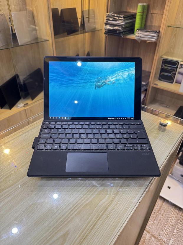 New Laptop Acer Switch 5 8GB Intel Core i5 SSD 256GB photo 4