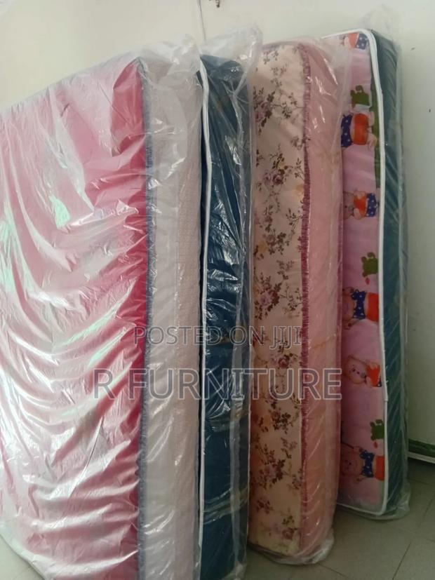 Mattress With Box Braids Design photo 3