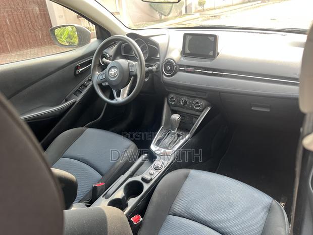 Toyota Yaris iA 1.5 FWD 2017 Red