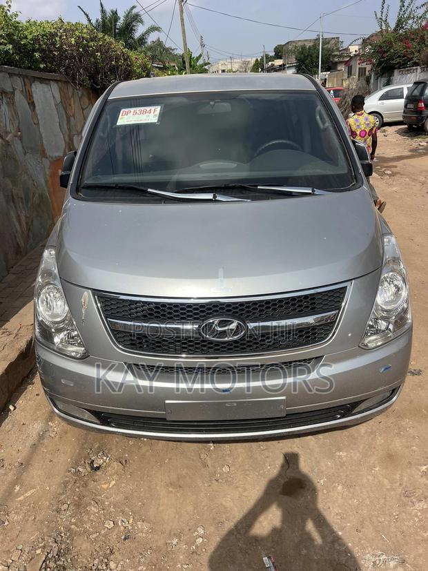 Hyundai Starex 2015 Grey