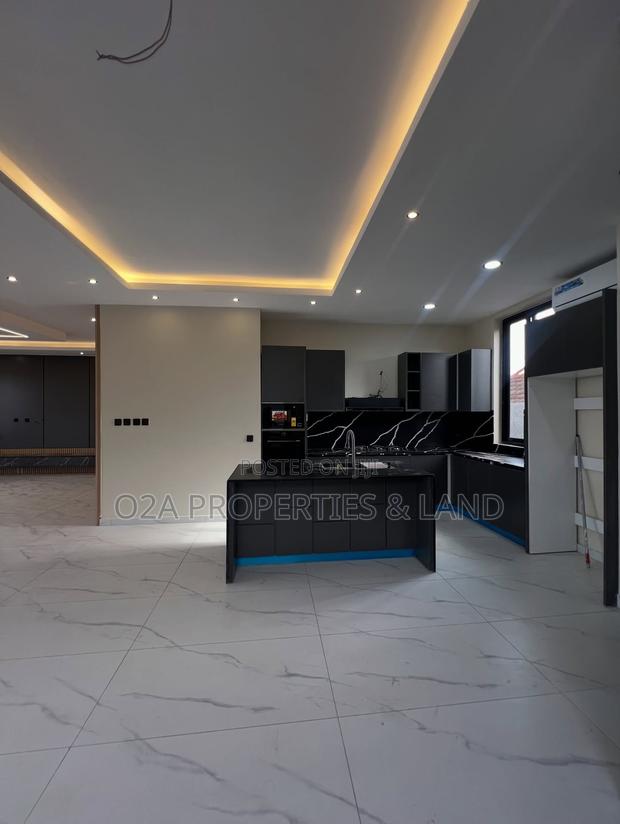4bdrm House in East Legon – for sale photo 8