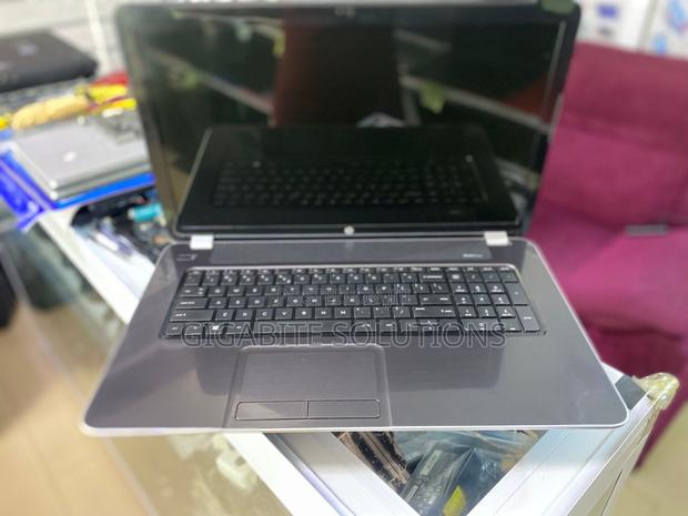 Laptop HP Pavilion 17 8GB AMD SSD 128GB photo 3