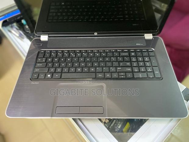 Laptop HP Pavilion 17 8GB AMD SSD 128GB photo 2