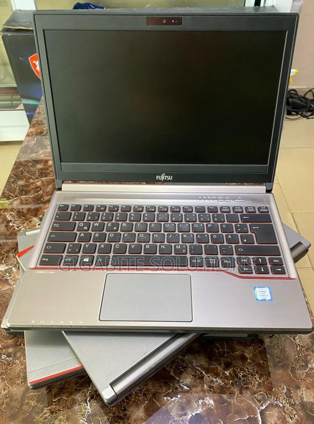 Laptop Fujitsu Lifebook E736 8GB Intel Core I5 HDD 500GB
