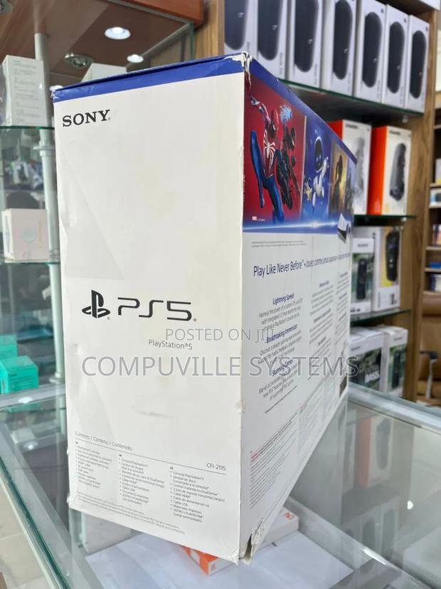 Playstation 5 Standard Edition photo 2