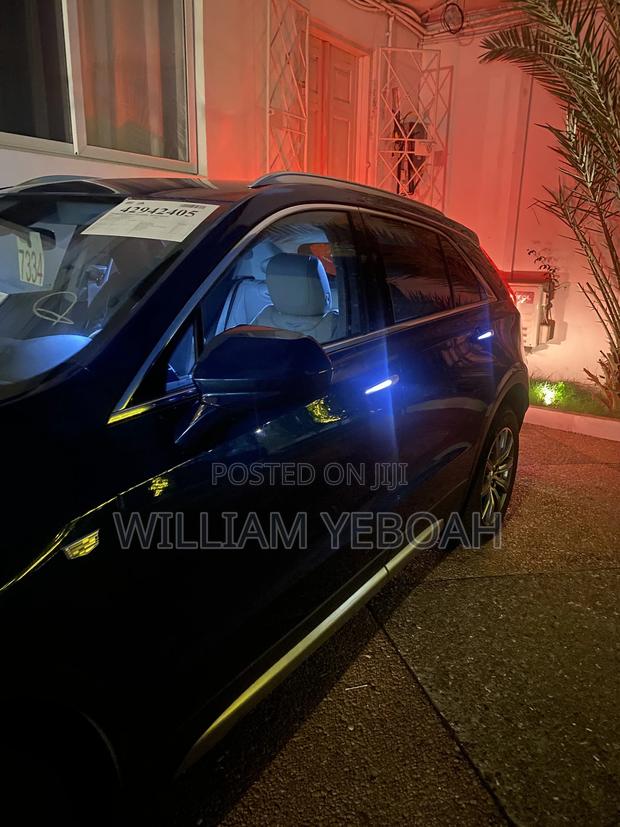 Cadillac XT4 2019 Blue