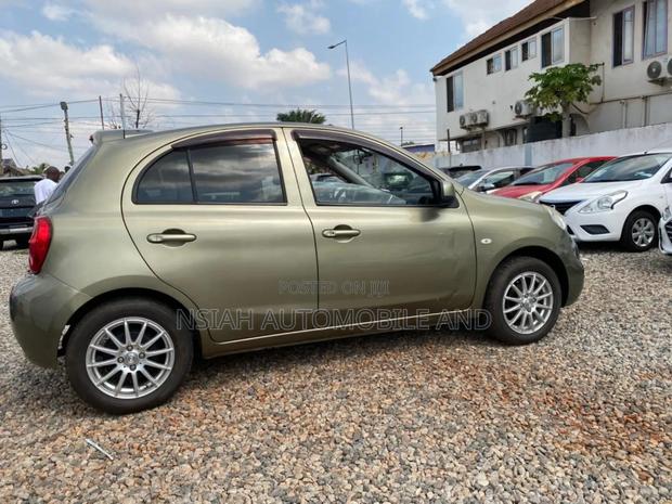 Nissan March 1.2 FWD 2014 Green