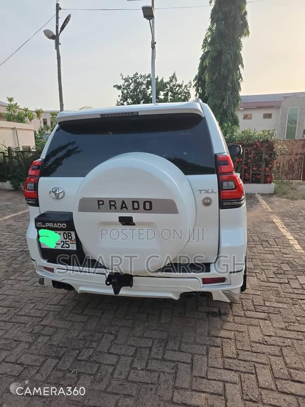 Toyota Land Cruiser Prado 2013 White