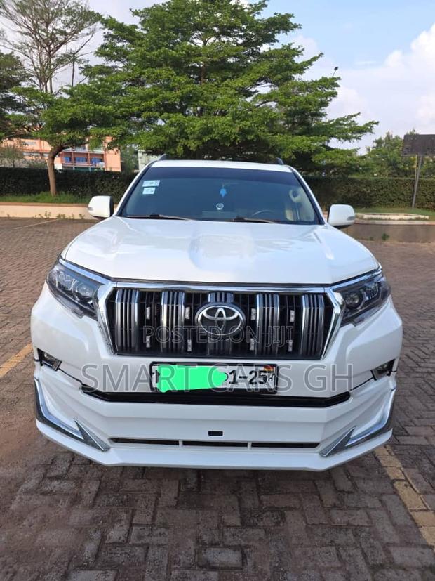 Toyota Land Cruiser Prado 2013 White