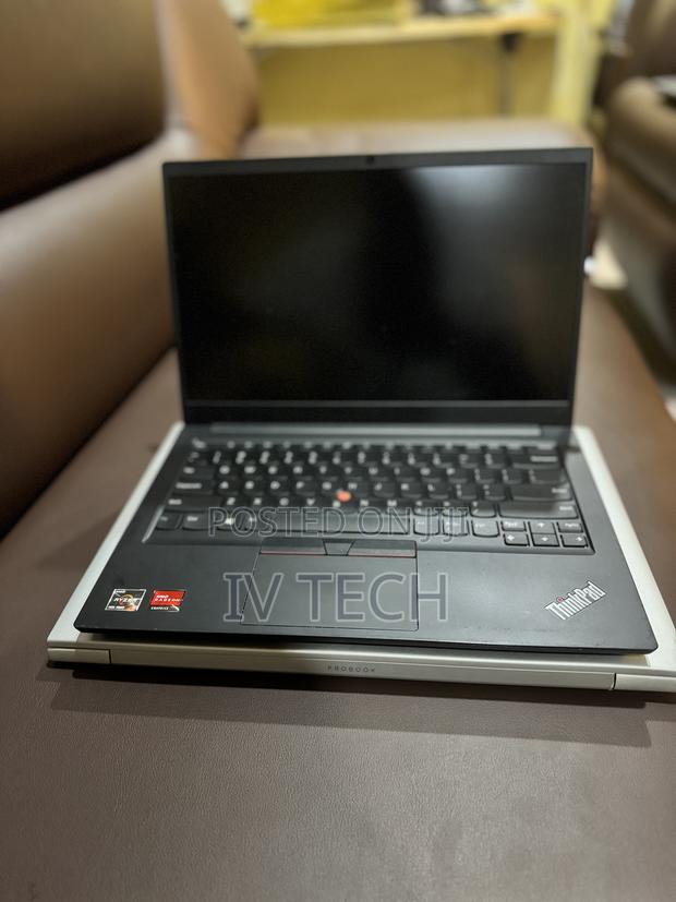 Laptop Lenovo ThinkPad E14 Gen 4 8GB AMD Ryzen 5 SSD 256GB