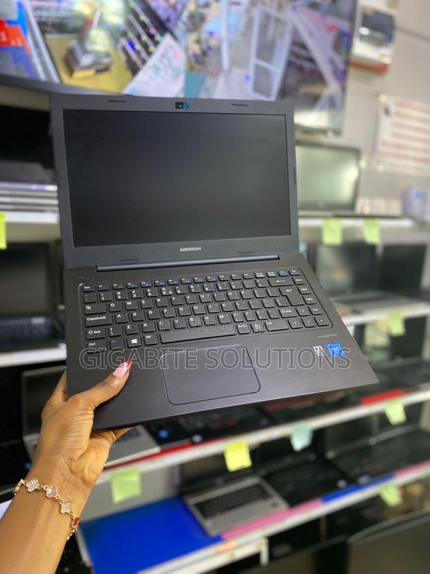 Laptop Medion Akoya E7419 8GB Intel SSD 128GB photo 4