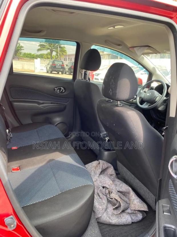 Toyota Vitz 2013 Red