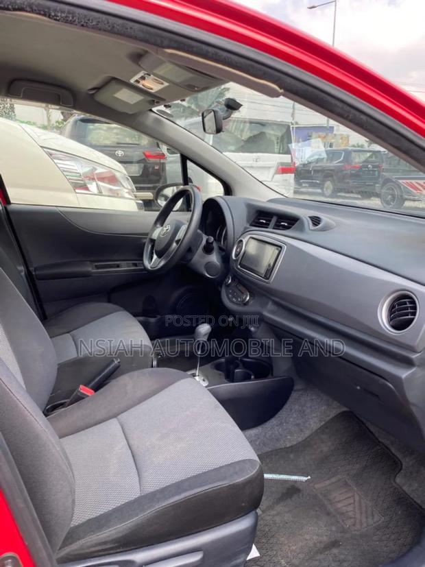 Toyota Vitz 2013 Red