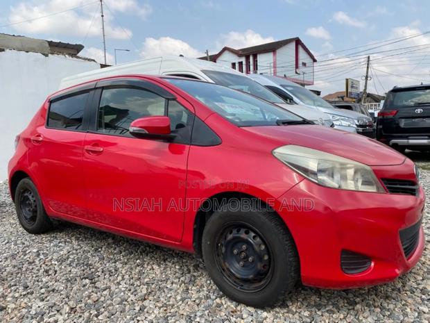Toyota Vitz 2013 Red