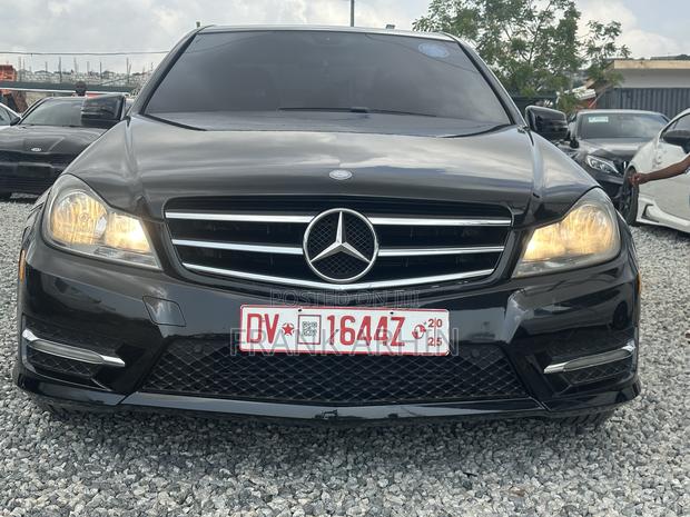 Mercedes-Benz C250 2014 Black