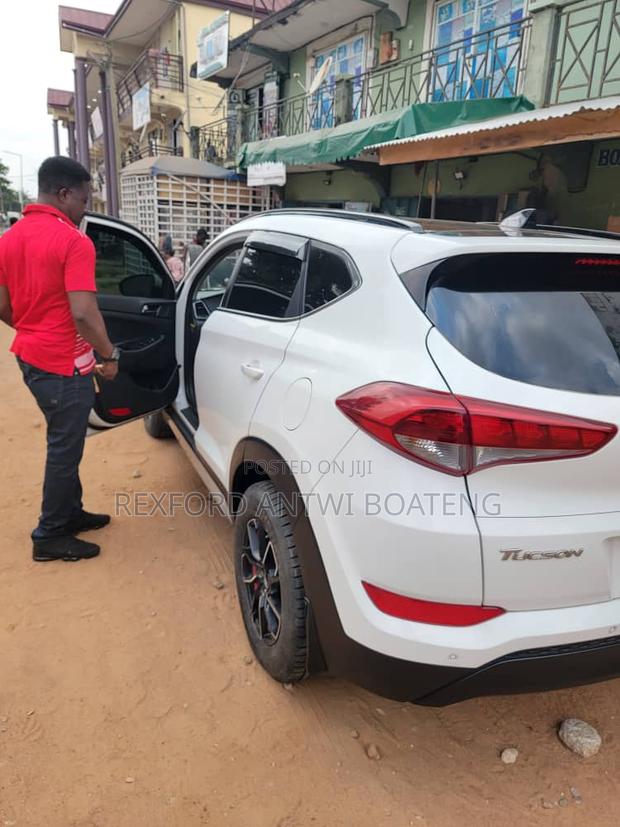 Hyundai Tucson 2017 White