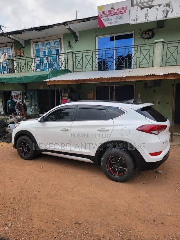 Hyundai Tucson 2017 White