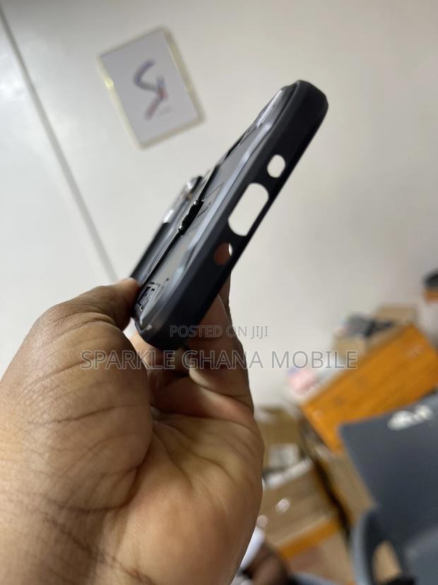 iPhone 17 Air Protective Case (Black) · Photo 4