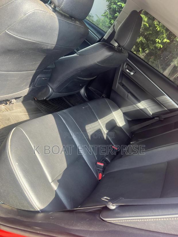 Toyota Corolla S 4dr Sedan (1.8L 4cyl CVT) 2016 Red photo 8