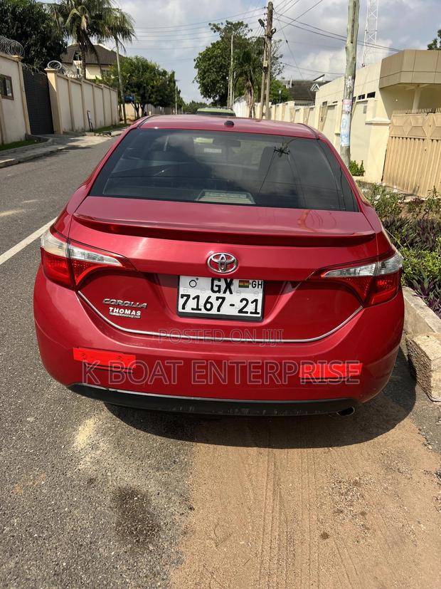 Toyota Corolla S 4dr Sedan (1.8L 4cyl CVT) 2016 Red photo 6