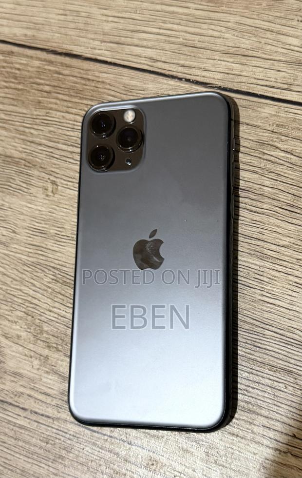 Apple iPhone 11 Pro 64 GB Gray photo 2